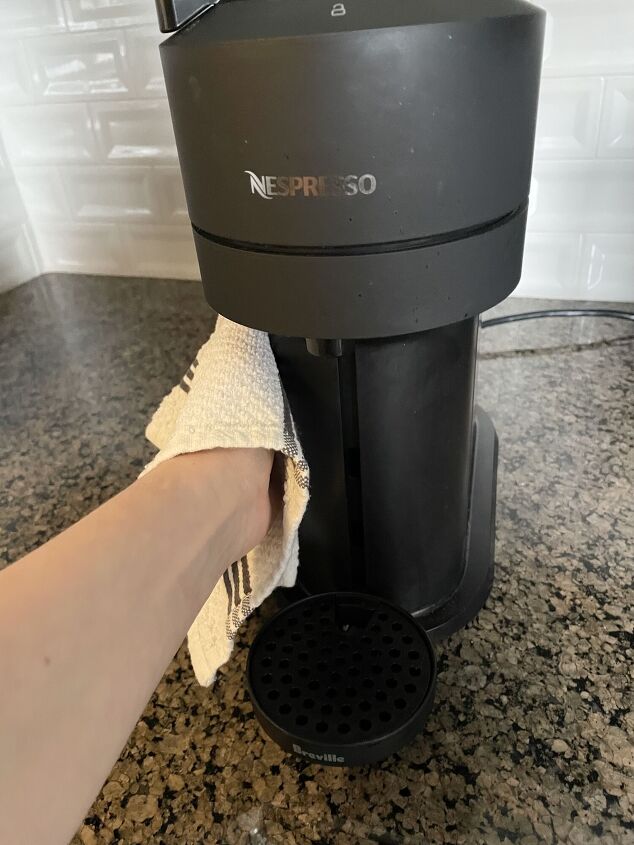 How Do I Clean A Nespresso Machine?