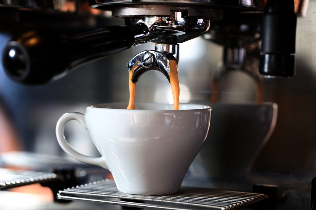 How To Use The Nespresso Essenza Mini Coffee Machine-Make Espressos